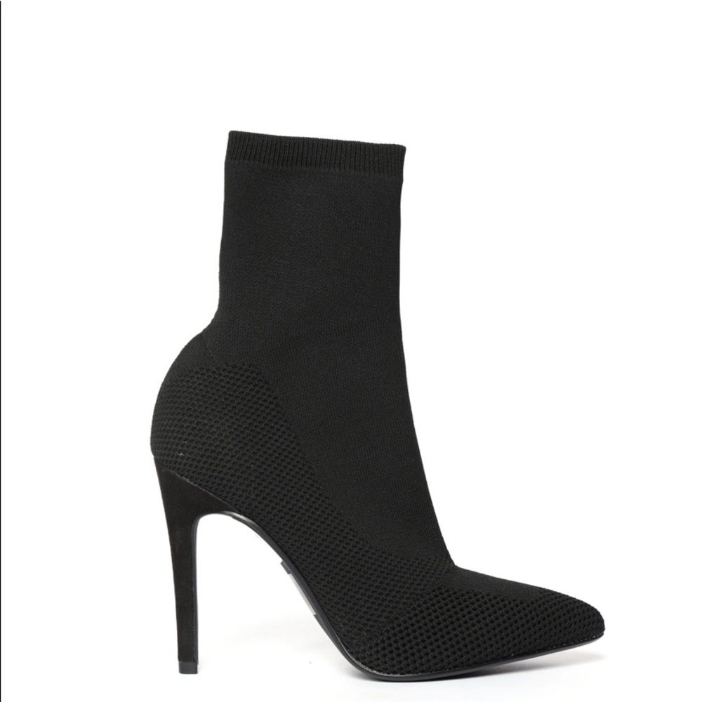 Fashion nova Heeled Booties
